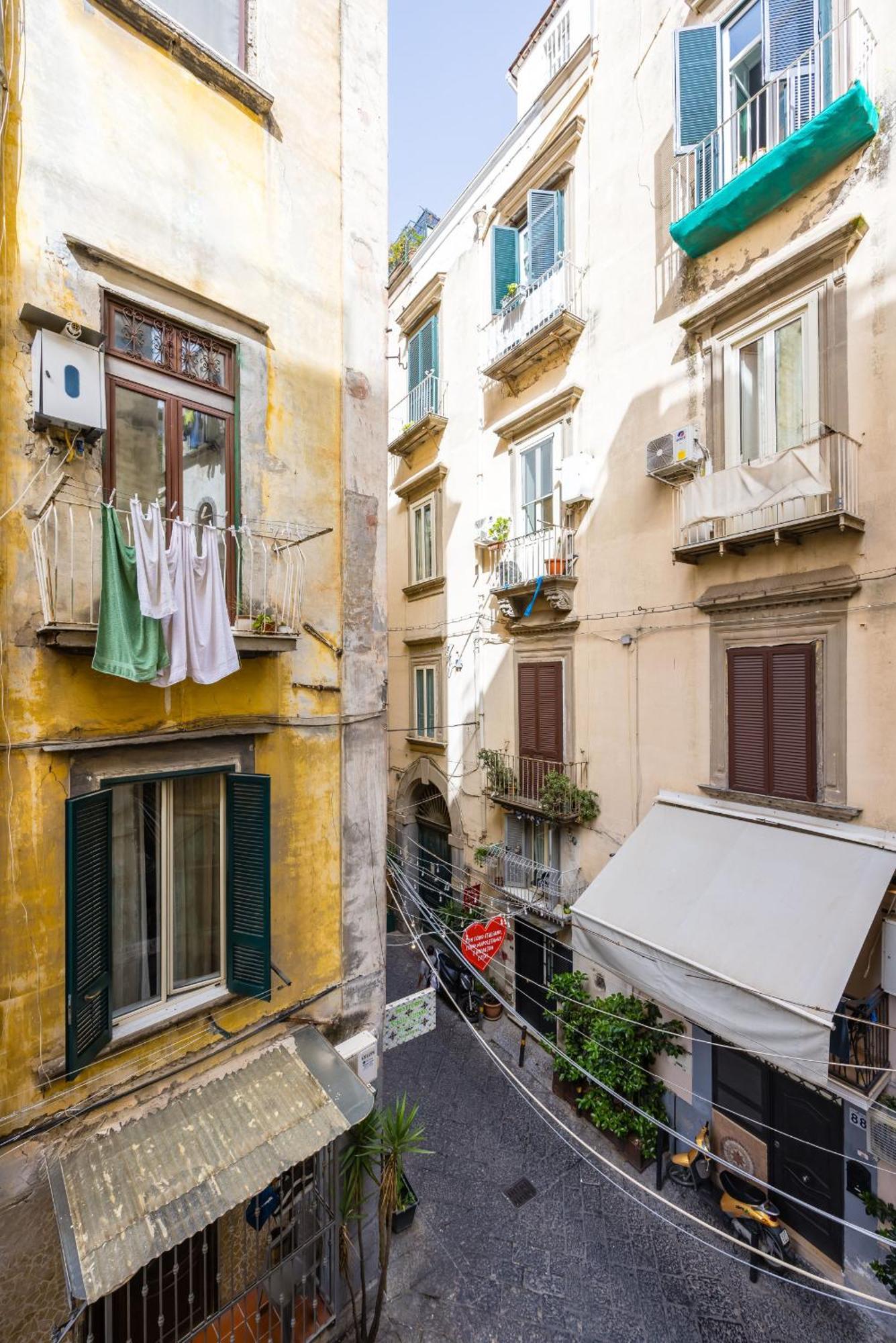 Leticia'S Apartment By Wonderful Italy Naples Exterior photo
